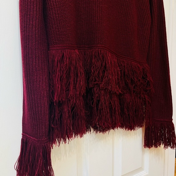 Free the Roses Burgundy Double Fringe Hem Size Small - Picture 3 of 5
